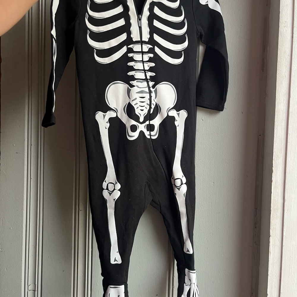 12/18M Spirit Black and White Skeleton Kids Footie